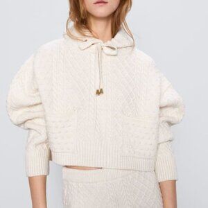 ZARA Cable Knit Sweater Cream Size S